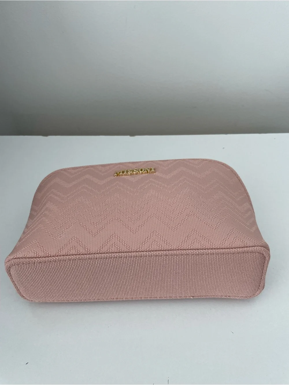 MISSONI x Delta toiletry/travel case. Pink Chevron detail. NWT!